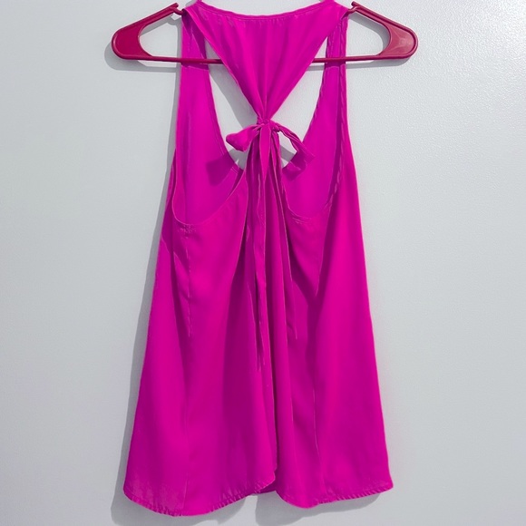 SOLD Express hot pick tank top with optional back back - Picture 3 of 5
